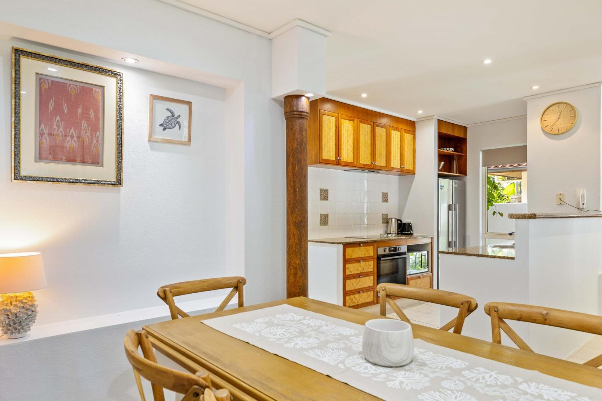 Surya Beachfront Villa Port Douglas Kültér fotó