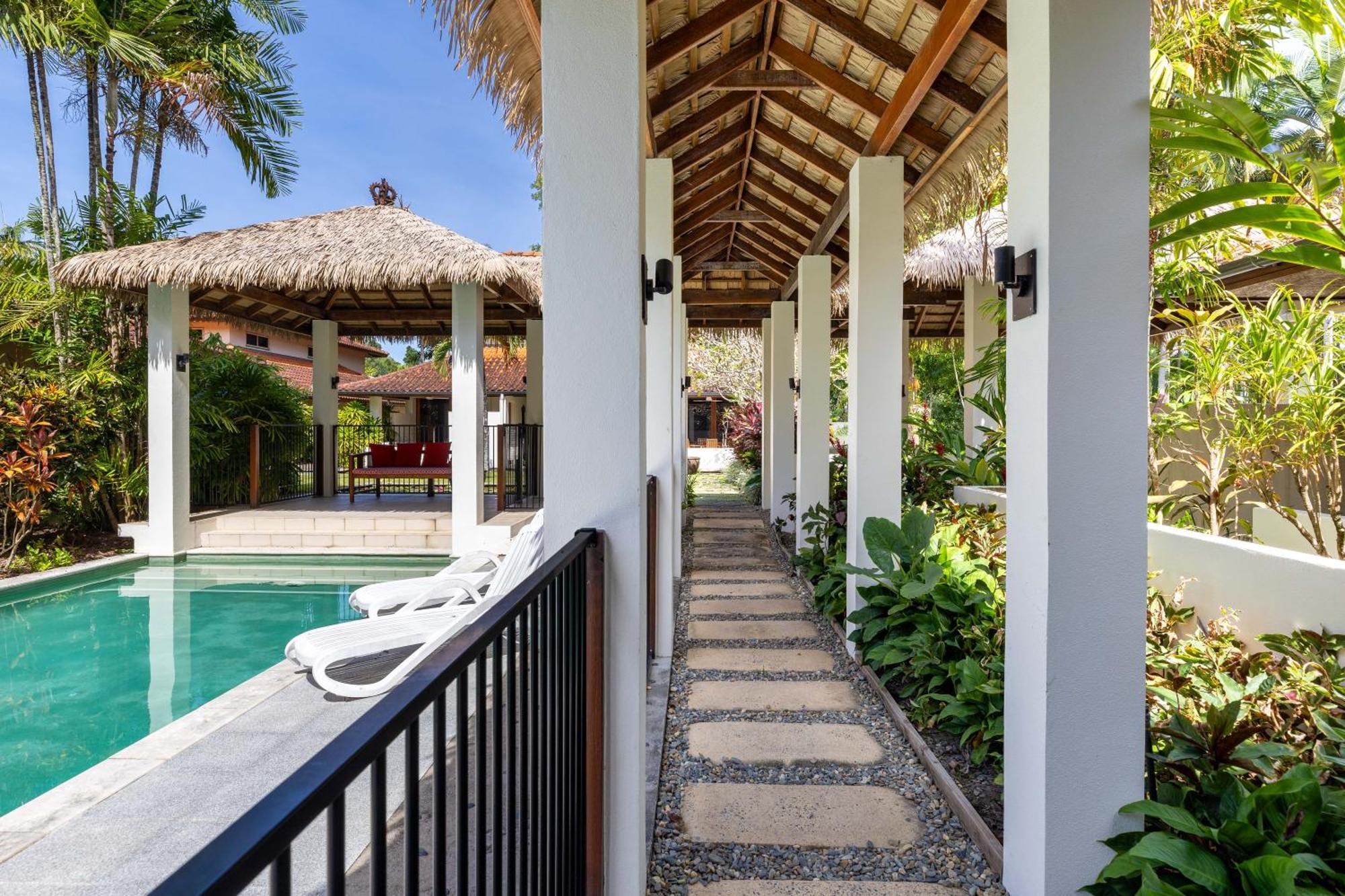 Surya Beachfront Villa Port Douglas Kültér fotó